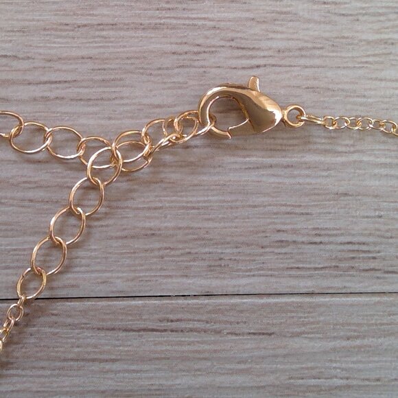 Dainty Rhinestone Necklace NWOT - Picture 4 of 6